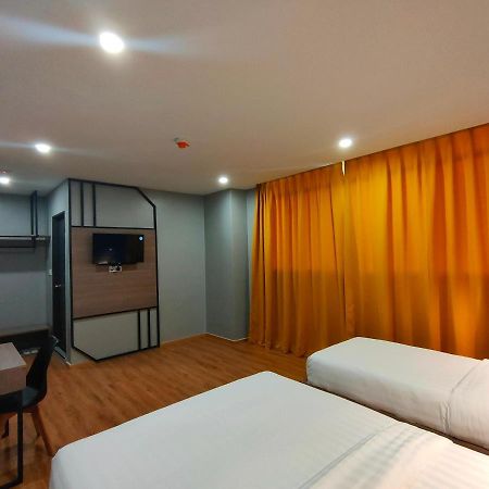 Uptown Hotel Semporna Ngoại thất bức ảnh